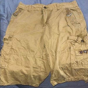 Men’s cargo shorts